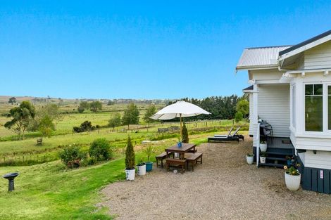 Photo of property in 100 Evans Road, South Head, Helensville, 0874