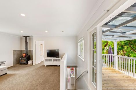 Photo of property in 46 Renata Crescent, Te Atatu Peninsula, Auckland, 0610