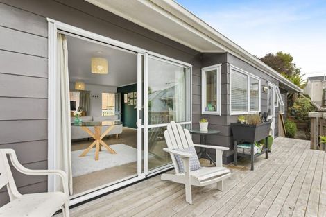 Photo of property in 10 Ambler Avenue, Glen Eden, Auckland, 0602