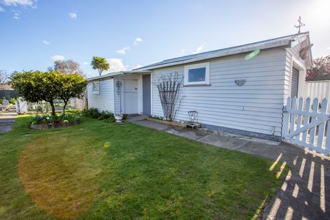 Photo of property in 22 Richmond Road, Carterton, 5713