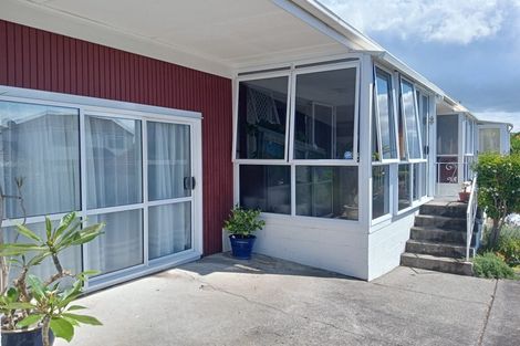 Photo of property in 3/61 Cook Street, Howick, Auckland, 2014