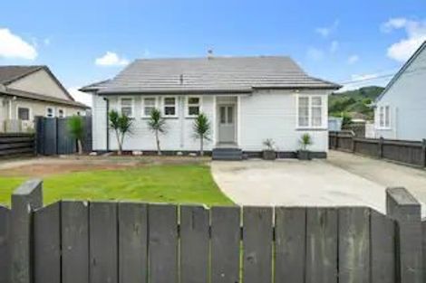Photo of property in 44 Queen Street, Petone, Lower Hutt, 5012