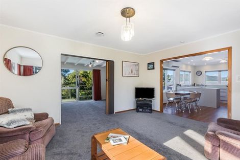 Photo of property in 25 Rondane Place, Tirohanga, Lower Hutt, 5010