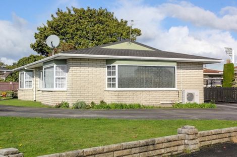 Photo of property in 1/9 Tukapa Street, Westown, New Plymouth, 4310