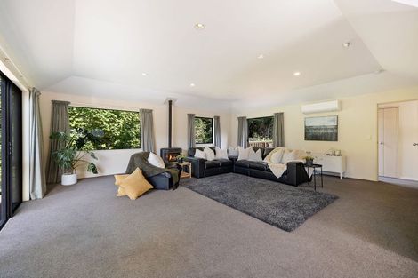 Photo of property in 37 Larch Hill Place, Queenstown, 9300