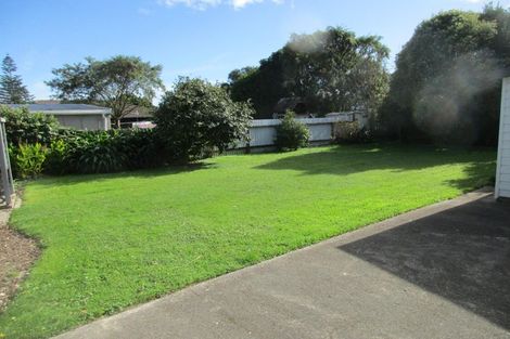 Photo of property in 21 Oriwa Street, Waikanae, 5036