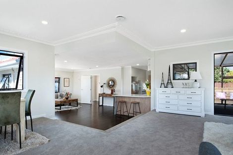 Photo of property in 1a Stottholm Road, Titirangi, Auckland, 0604