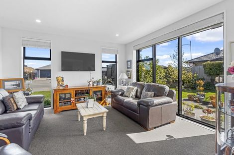 Photo of property in 106 Caulfield Avenue, Halswell, Christchurch, 8025