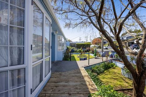 Photo of property in 80 Fulford Street, New Plymouth, 4310