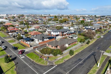 Photo of property in 10 Bledisloe Street, Papatoetoe, Auckland, 2104