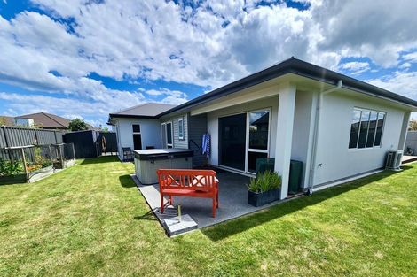 Photo of property in 4 Rotoiti Way, Poraiti, Napier, 4112