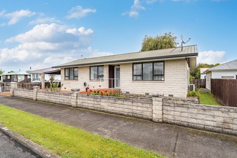 Photo of property in 2a Jones Place, Masterton, 5810