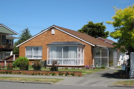 Photo of property in 427 Avonhead Road, Avonhead, Christchurch, 8042