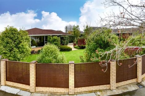 Photo of property in 4 Kirkdale Place, Avonhead, Christchurch, 8042