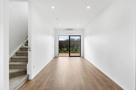 Photo of property in 13 Von Sturmer Street, Mangere East, Auckland, 2024