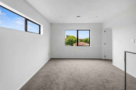 Photo of property in 70b Cargill Street, Papakura, 2110