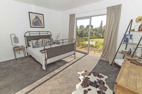 Photo of property in 1 Lakeside Terrace, Westport, 7892