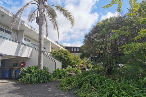 Photo of property in 5/19a Forrest Hill Road, Milford, Auckland, 0620