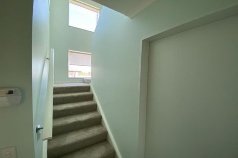 Photo of property in 10 Cresswell Place, Johnsonville, Wellington, 6037