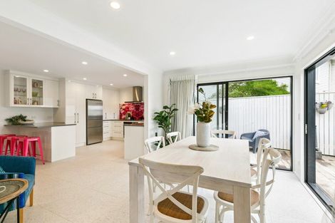 Photo of property in 93a Townsend Road, Miramar, Wellington, 6022