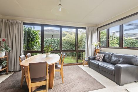 Photo of property in 14 Rakino Place, Awapuni, Palmerston North, 4412