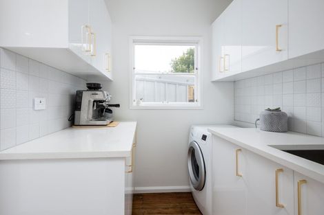Photo of property in 315 Frankley Road, Ferndale, New Plymouth, 4310