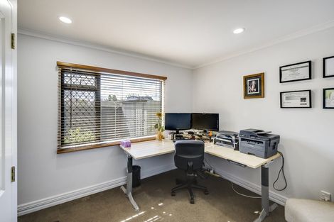 Photo of property in 4a Mission Road, Greenmeadows, Napier, 4112
