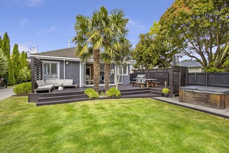 Photo of property in 9 Jennifer Street, Bryndwr, Christchurch, 8053