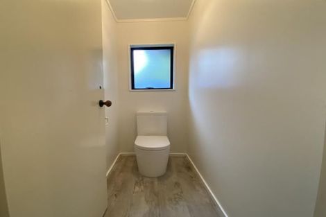 Photo of property in 54a Bassett Road, Johnsonville, Wellington, 6037