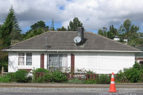 Photo of property in 216 Henderson Valley Road, Henderson, Auckland, 0612