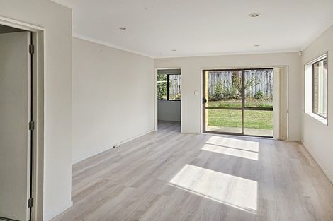 Photo of property in 98d Naylors Drive, Mangere, Auckland, 2022