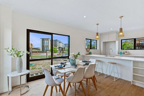 Photo of property in 39 Bristol Freighter Road, Hobsonville, 0616