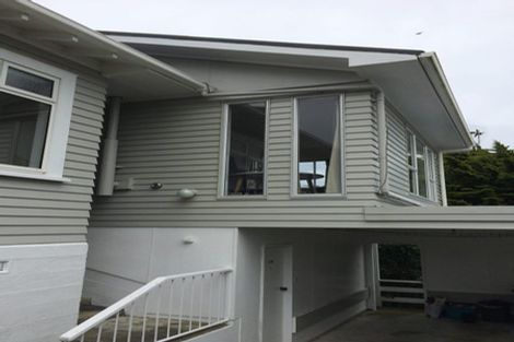 Photo of property in 11 Retter Street, Paparangi, Wellington, 6037