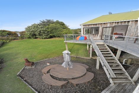 Photo of property in 6 Hillside Crescent, Leigh, 0985