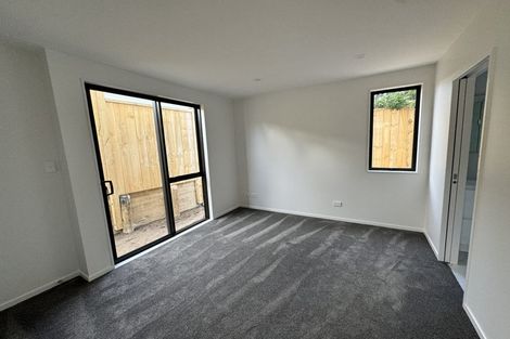 Photo of property in 24 Tomintoul Place, Highland Park, Auckland, 2010