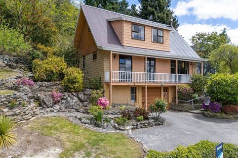 Photo of property in 45 Branxholm Street, Roxburgh, 9500