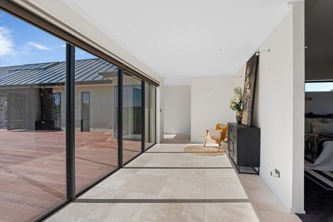 Photo of property in 585 Coutts Island Road, Coutts Island, Christchurch, 7670