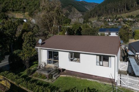 Photo of property in 2 Burn Place, The Brook, Nelson, 7010