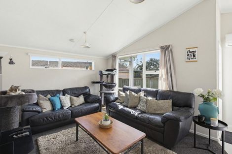 Photo of property in 27 Morgan Crescent, Levin, 5510