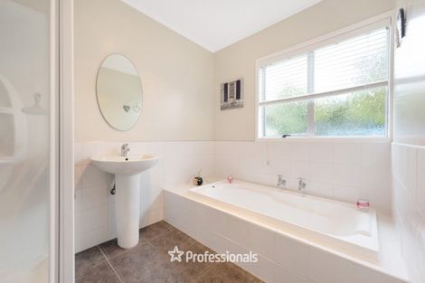 Photo of property in 7 Delaware Grove, Totara Park, Upper Hutt, 5018