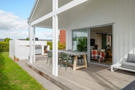 Photo of property in 77 Alan Livingston Drive, Cambridge, 3434