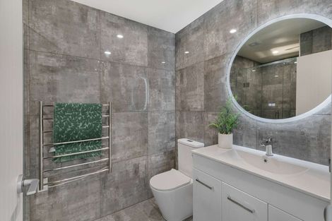 Photo of property in 3/68 Smythe Road, Henderson, Auckland, 0612