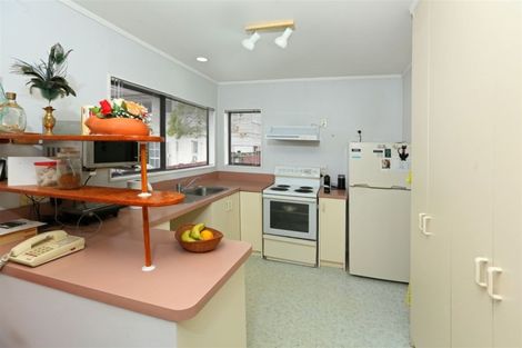 Photo of property in 180 Te Atatu Road, Te Atatu South, Auckland, 0610