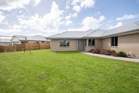 Photo of property in 24 Mcwatters Drive, Ngatea, 3503