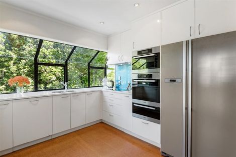 Photo of property in 19 Sylvan Park Avenue, Milford, Auckland, 0620