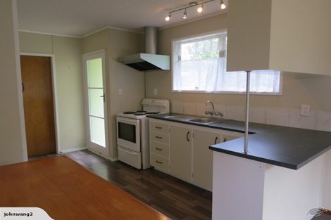 Photo of property in 43 Pisces Road, Glen Eden, Auckland, 0602