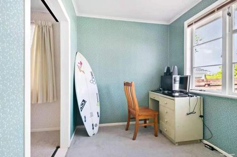 Photo of property in 39 Matipo Road, Te Atatu Peninsula, Auckland, 0610