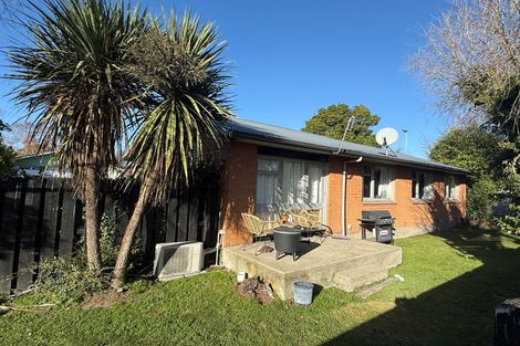 Photo of property in 38 Clivedon Place, Redwood, Christchurch, 8051