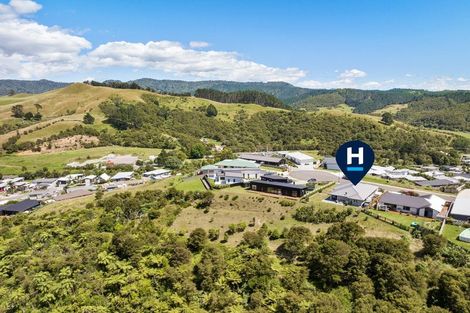 Photo of property in 17 Manatu Close, Whangamata, 3691