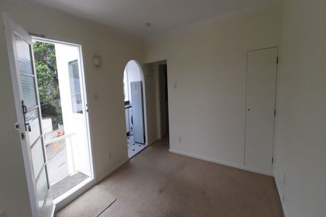 Photo of property in 64 Rolleston Street, Mount Cook, Wellington, 6021